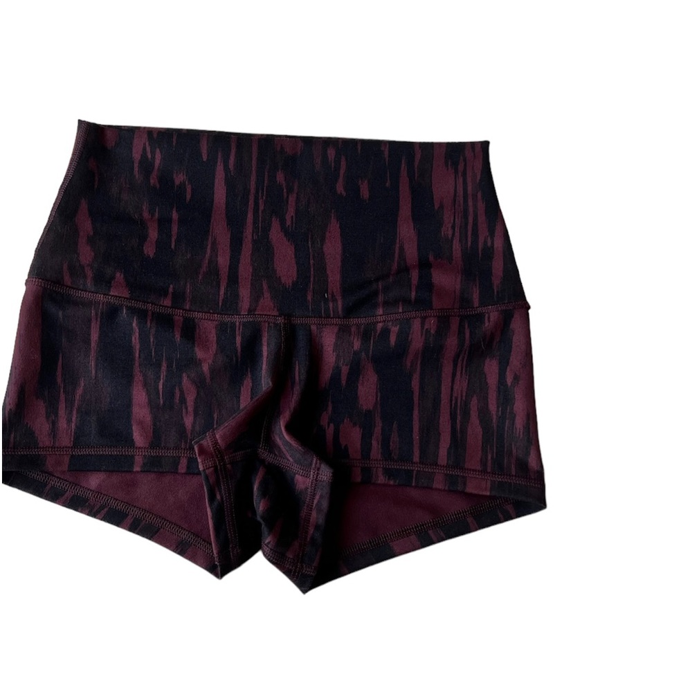 Lululemon Athletic Shorts Size 6
